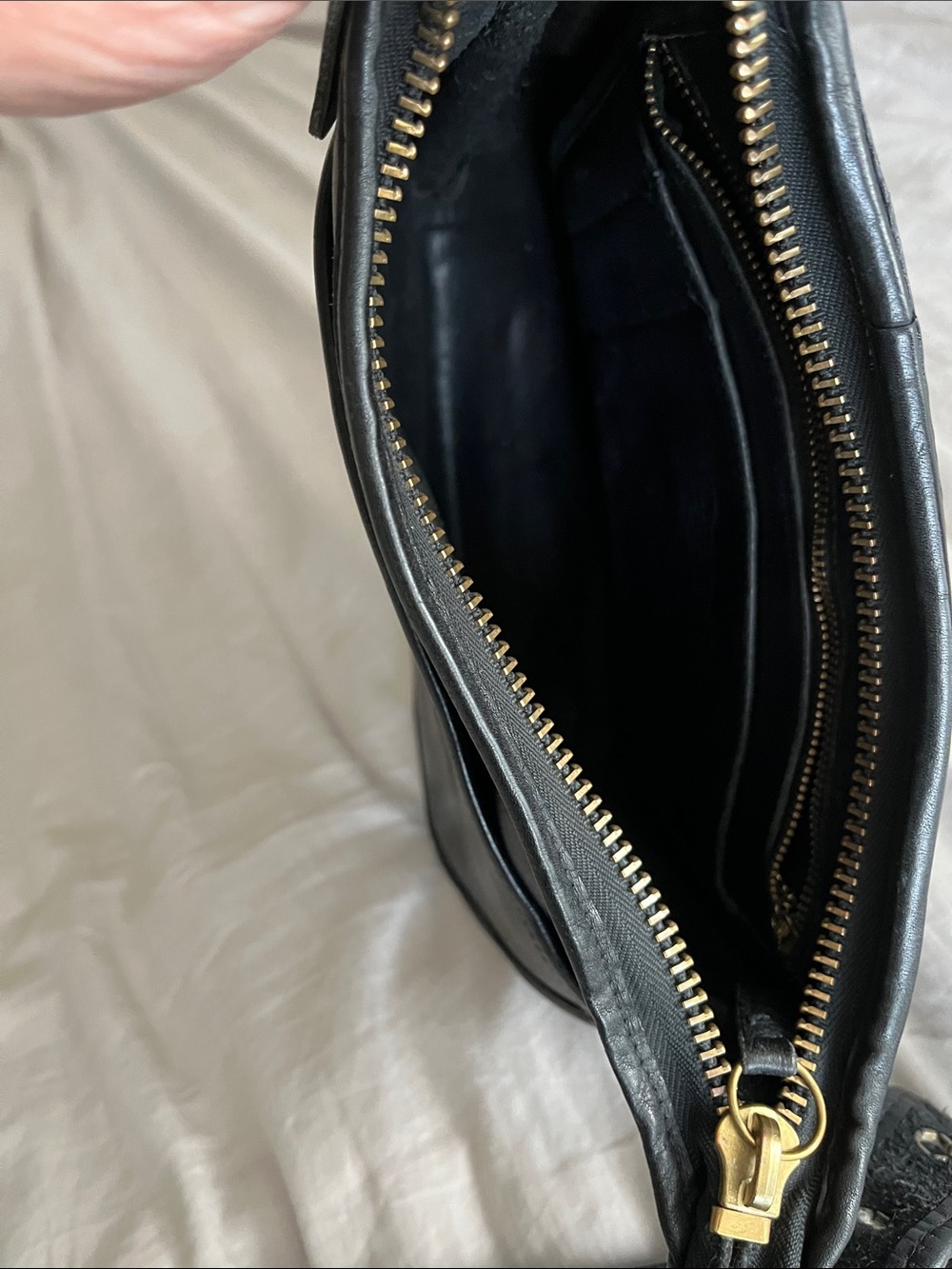PRICE DROP GET IT NOW! Coach Black Leather Shoulder Bag - great vintage cond - Picture 5 of 5